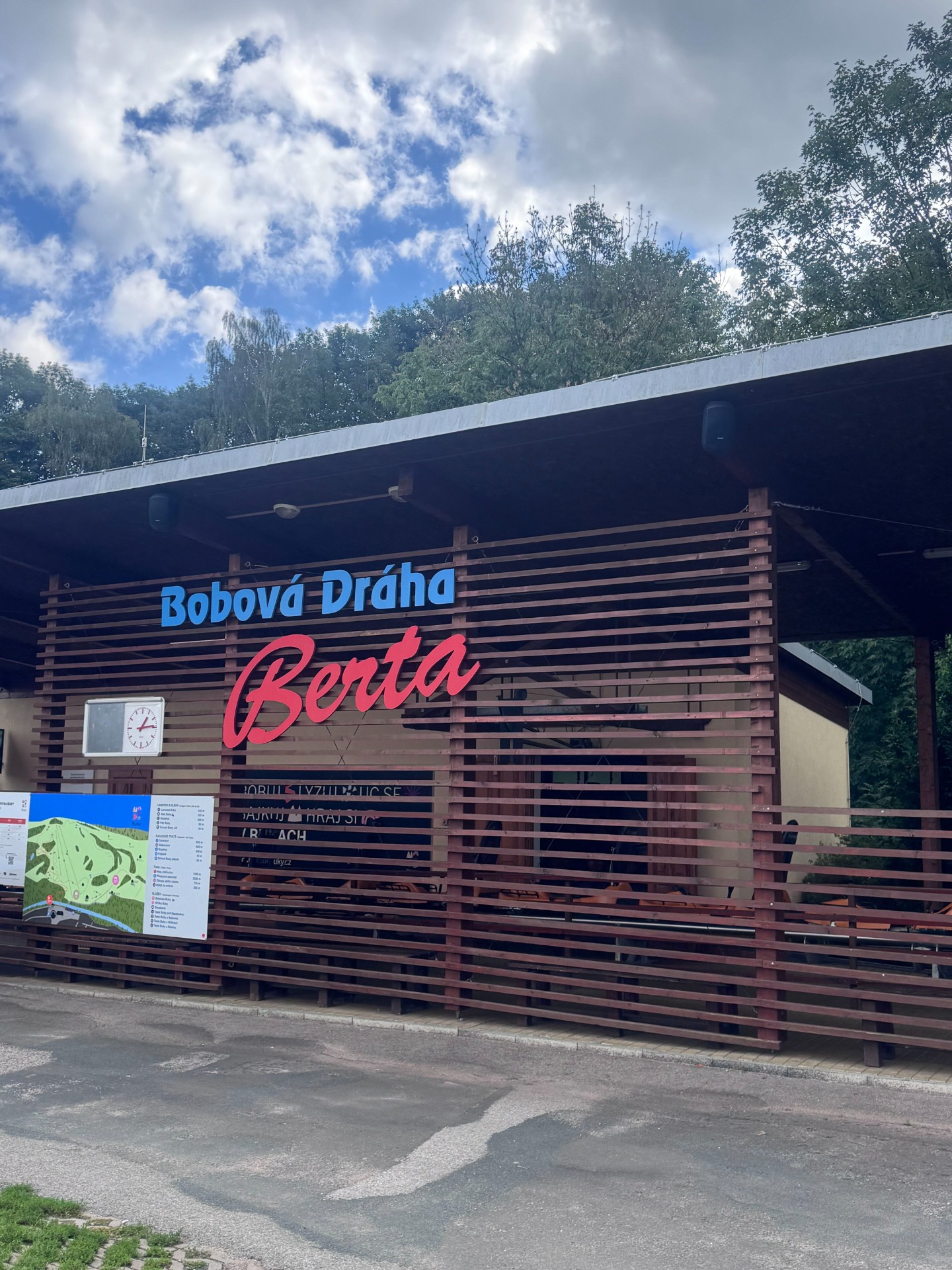 Bobová dráha Mladé Buky